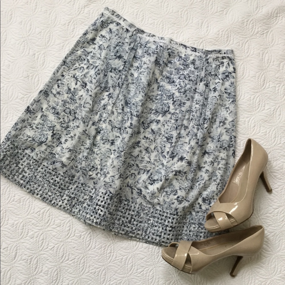 Beautiful Elie Tahari skirt with super cool hem